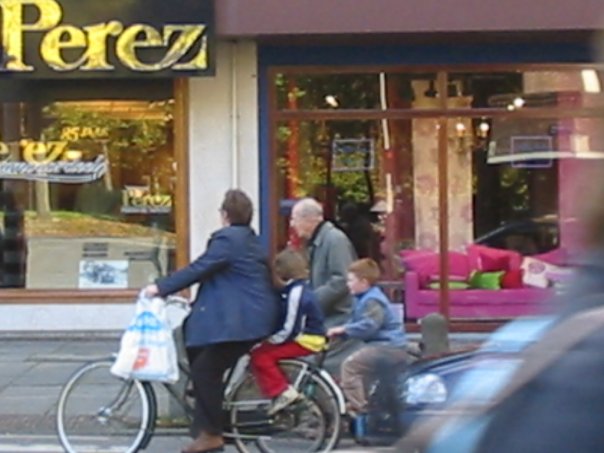 Amsterdami bringás élet